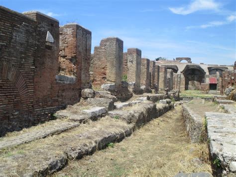 Brothel Acilia Castel Fusano Ostia Antica