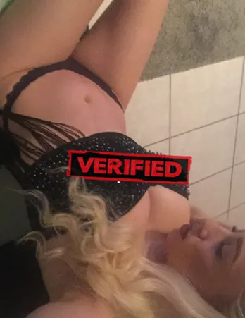 Britney anal Erotic massage Serino