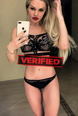 Adrienne fucker Prostitute Toritama